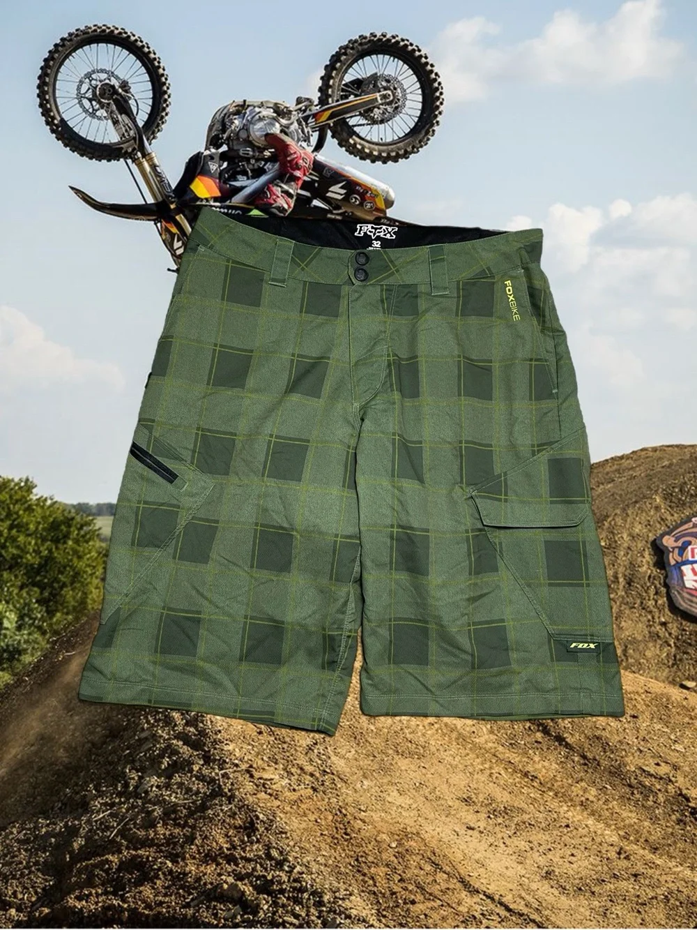 FOX Racing Ranger Padded Plaid Cargo Shorts - Picture 1 of 8